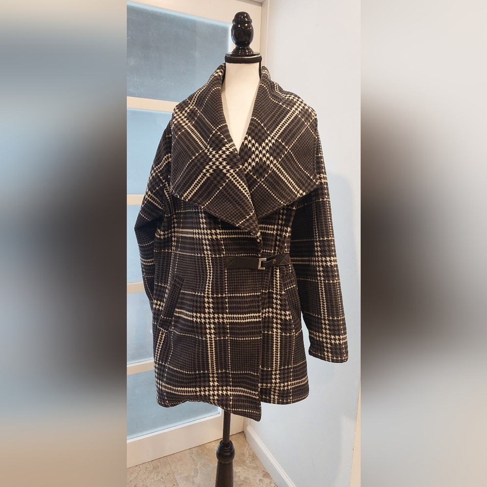Plaid Women's Jacket - Black and White - Picture 1 of 13
